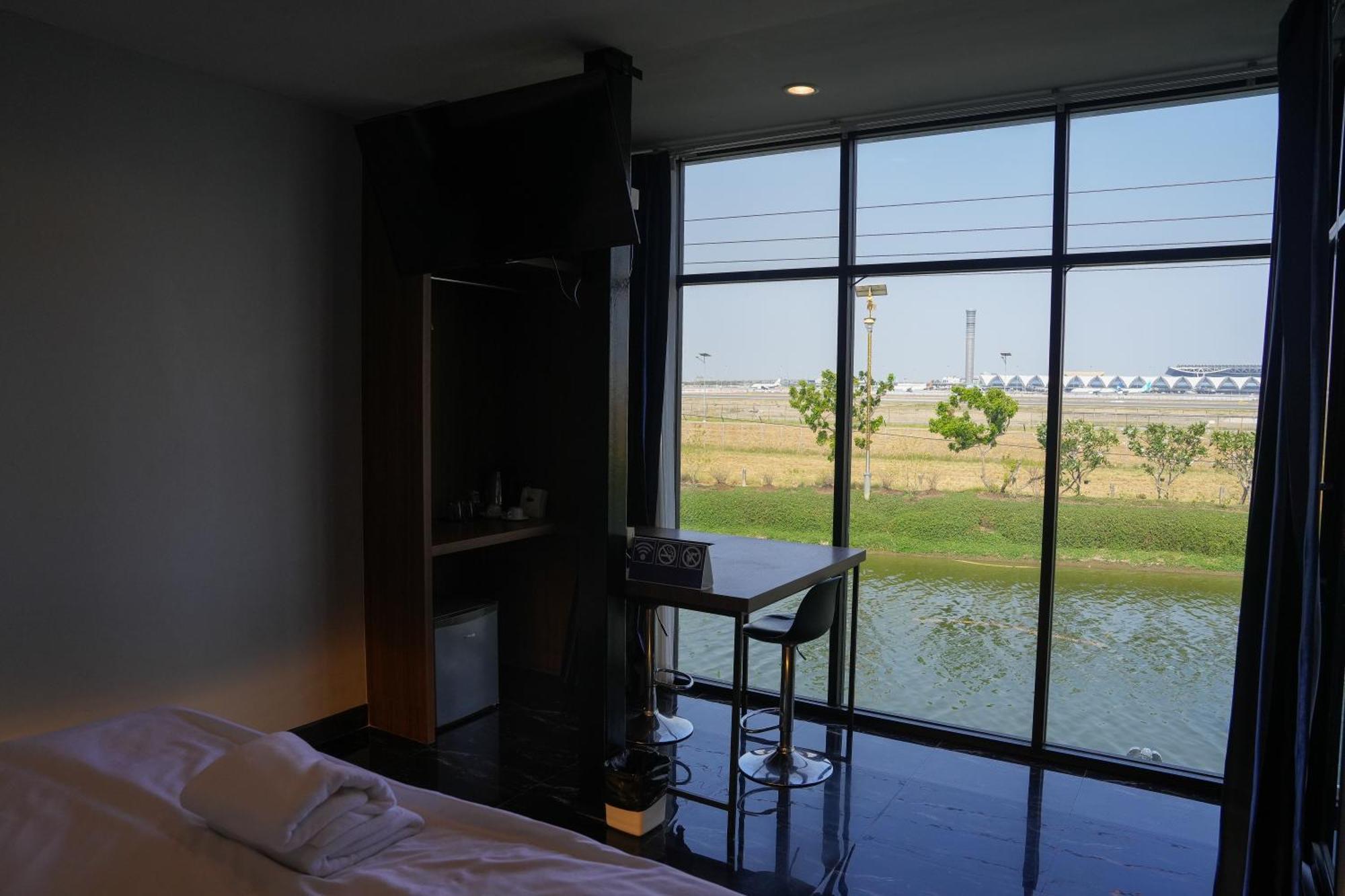 Skyline Resort Ban Khlong Lat Bua Khao Extérieur photo
