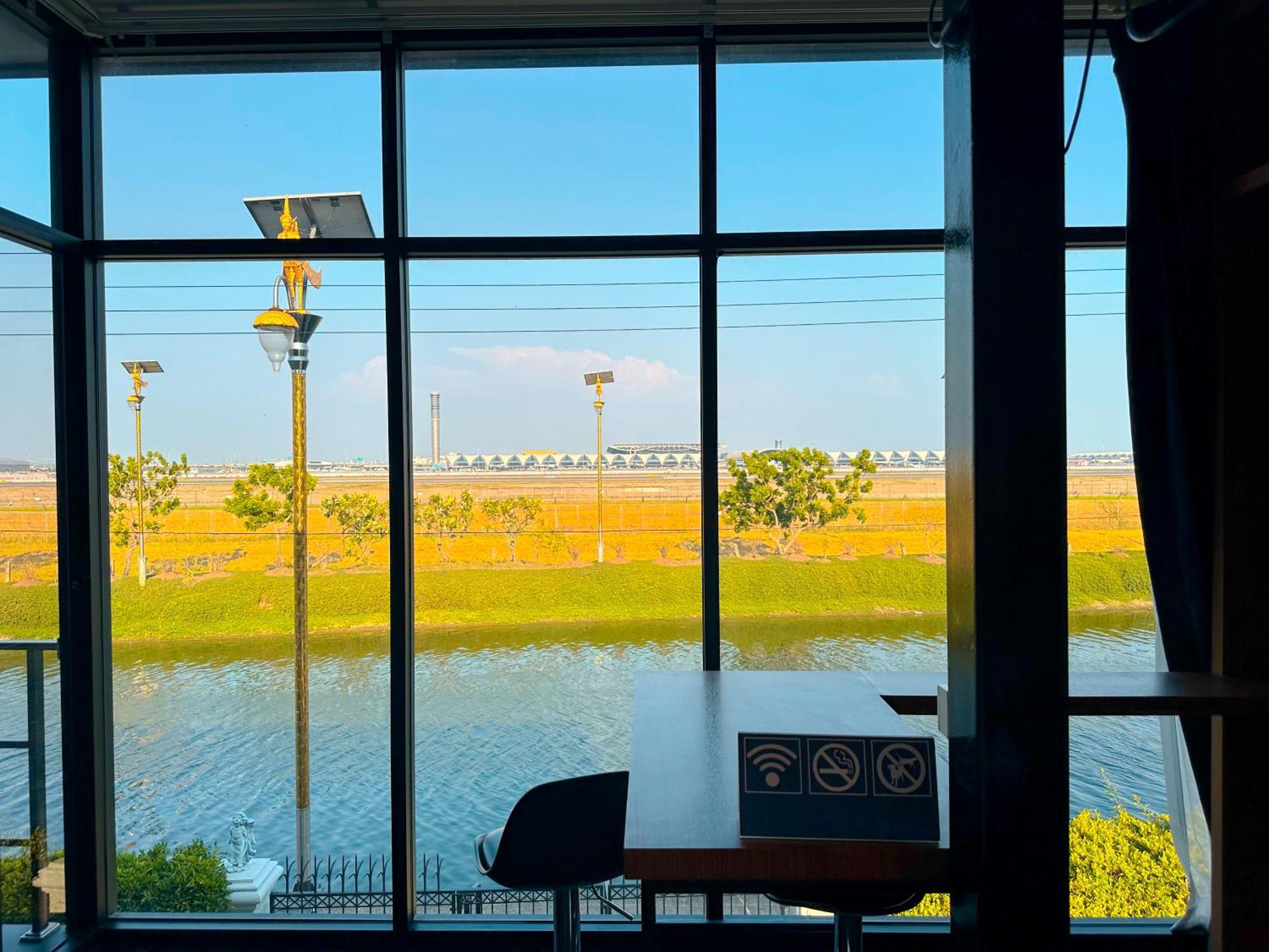 Skyline Resort Ban Khlong Lat Bua Khao Extérieur photo
