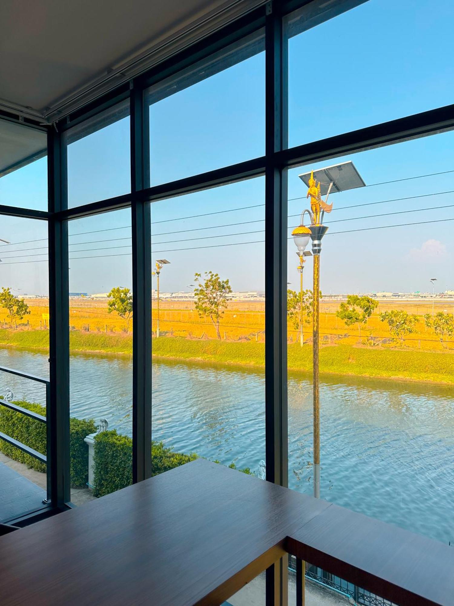 Skyline Resort Ban Khlong Lat Bua Khao Extérieur photo